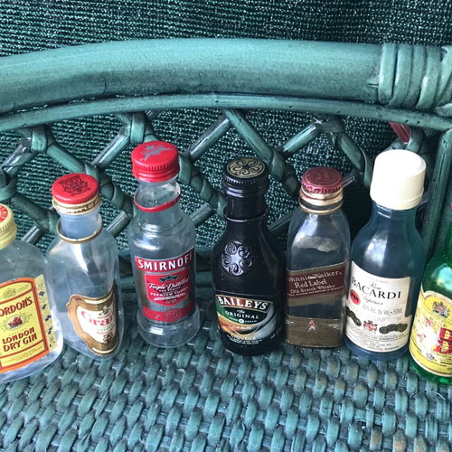 Miniature liquor bottles used, pack of 7 vintage 90s