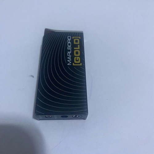 Malboro lighter like new, metal with clip