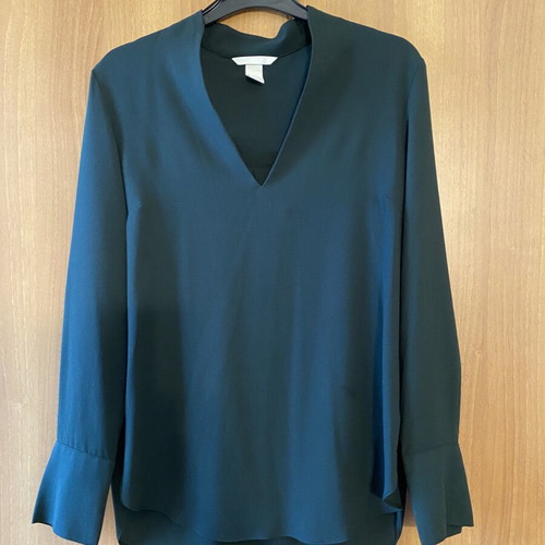 Celestino women's blouse new, V-neck, long sleeves, green