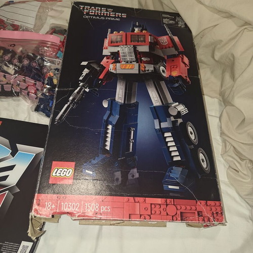 Lego Icons Optimus Prime 10302 like new