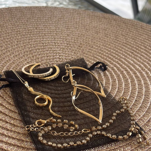 Jewelry set used, 4 pieces, gold color