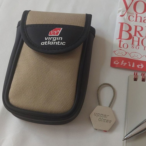Virgin Atlantic Upper Class passenger set like new