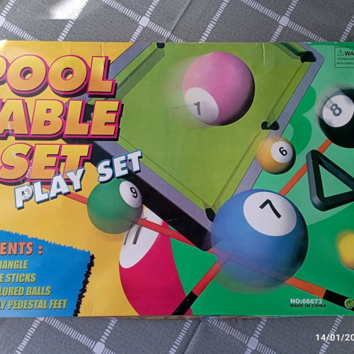 Children's pool table set used, complete
