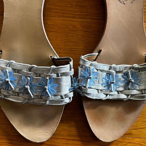 Don Ciccillo sandals used, silver with blue daisies, size 37