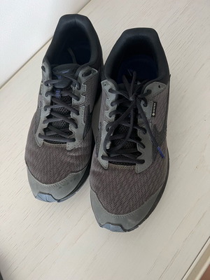 Men's sneaker almost unused, size 42.5, gray
