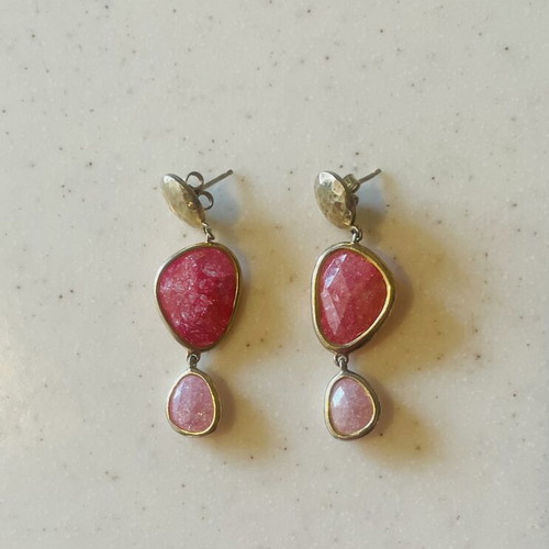 Oxette silver earrings with pink quartz crystals