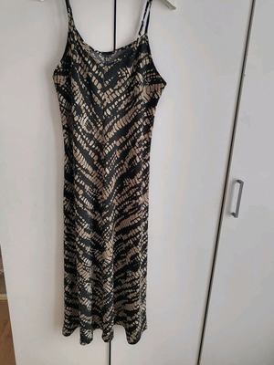 Shein midi dress like new, black and beige