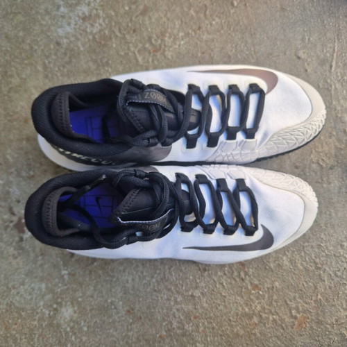 NikeCourt tennis shoes Without box