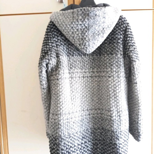 PRICE DROP:WARM ITALIAN WOOL COAT/LARGEMERY LARGE/XL KAINOYRIO
