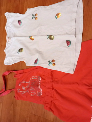 Set of salopette with shirt like new, red, size 110 cm