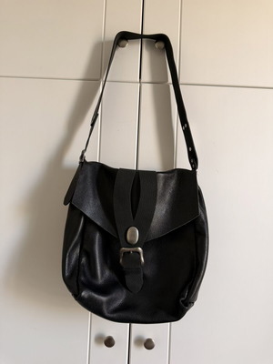 Individual Leather black crossbody bag used with small inner wallet and dust bag