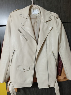 Stradivarius women's cream faux leather jacket like new XXL