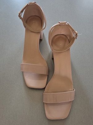 Beige pink sandals with low comfortable heel