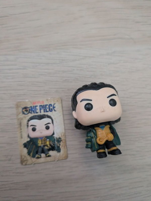 Kinder Joy One Piece φιγούρα Sir Crocodile με κάρτα και αρχική συσκευασία