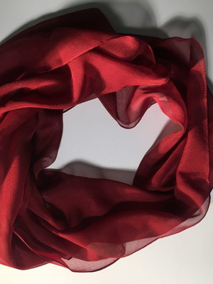Ruby scarf new for neck