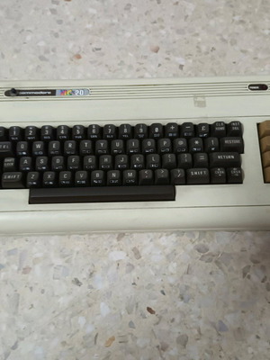 Commodore VIC-20 vintage computer like new, collectible