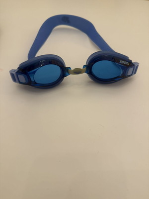 Arena Kids Swimming Goggles like new