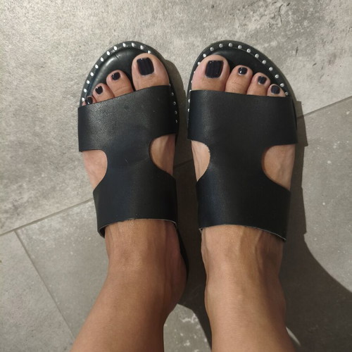 Voi & Noi Black Flat Sandals Size 37 Like New
