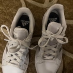 Adidas women's white athletic shoes size 37 like new
