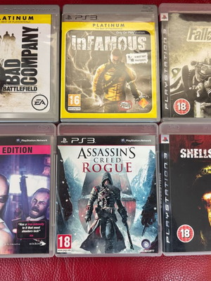 PS3 комплект употребяван с 6 пълни кутии игри