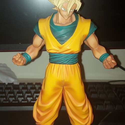 Dragonball Goku Super Saiyan Exclusive Figure mint, 25 cm