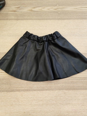 H&M black faux leather skater skirt for toddler 92 cm