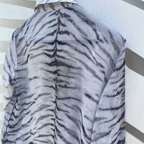 Animal Print Women Shirt like new, size S, polyester chiffon