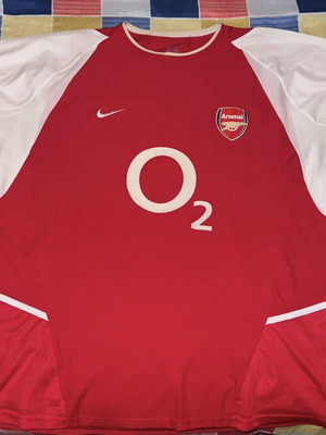 Arsenal Thierry Henry Football Jersey authentic, like new, size XL
