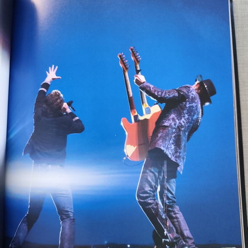 Bon Jovi autobiography like new, English