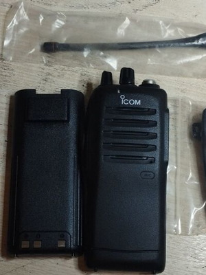 Icom IC-F22 portable transceiver new without charger