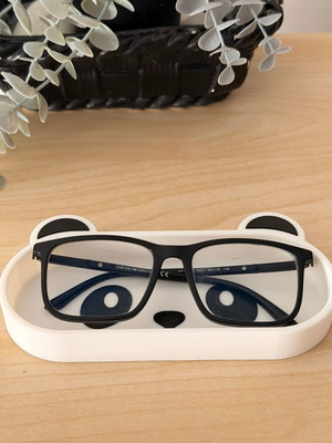 3D Printed Panda Glasses Stand used