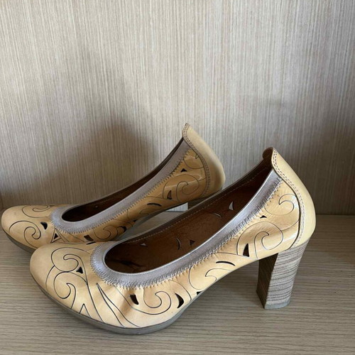 Hispanitas pumps used, beige, size 40