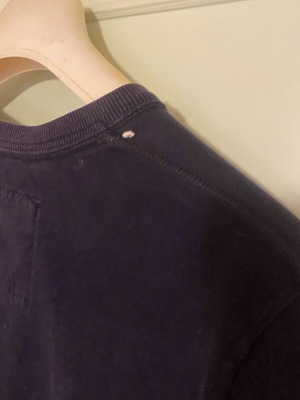 Hollister women's blue cotton t shirt like new with small hole