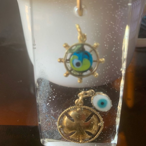 Gold 18k pendant with liquid glass, nautical wheel and cross like new