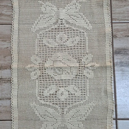 Table linens handmade like new, set of three