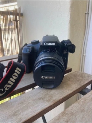 Canon EOS 4000D 18-55DC DSLR φωτογραφική μηχανή σε άριστη κατάσταση με θήκη φακό και φορτιστή