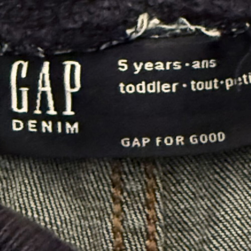 GAP boy shorts used, size 110 cm, age 5