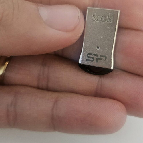 USB flash driver 32 GB like new, original
