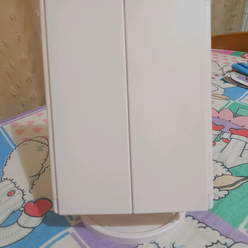 Mirror with LED and Zoom like new, ideal for desk