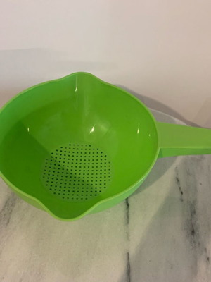 Tupperware strainer new for pasta