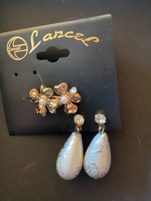 Double earrings new, two pairs for pierced ears