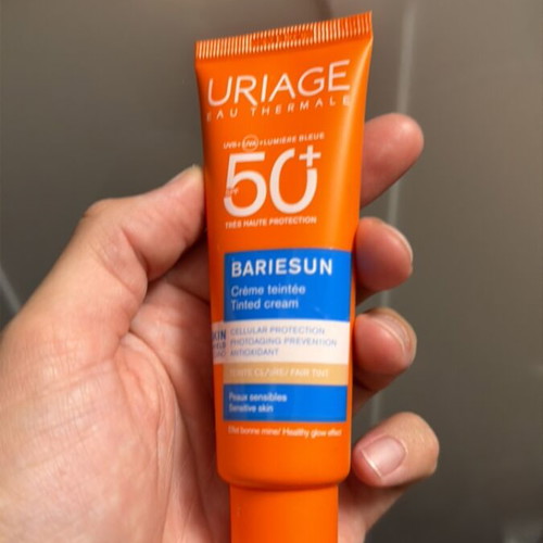 Uriage Bariesun SPF 50 tinted cream light color new