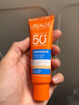 Uriage Bariesun SPF 50 tinted cream light color new