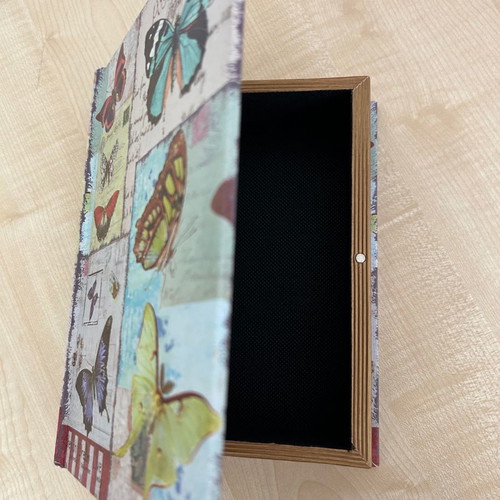 Decorative book-shaped box new for storing small items