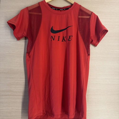 Nike Dri-FIT sports shirt red size M like new