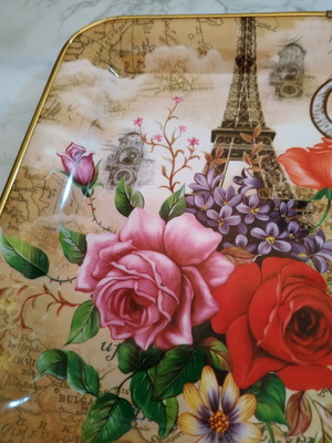 Plastic tray used with slight fading
