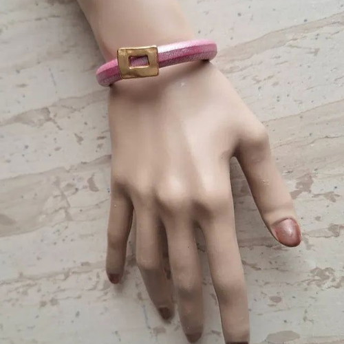 Handmade leather bracelets set of 2 new, pink and brown with gold accents