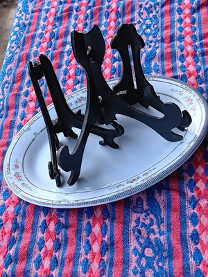 Black plastic bases for plates like new, set of 5 pieces