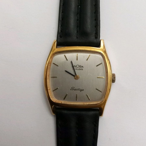 Laora men's wind-up watch in excellent condition Swiss made