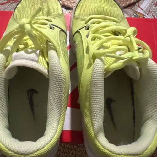 Nike running shoes used No37.5 green